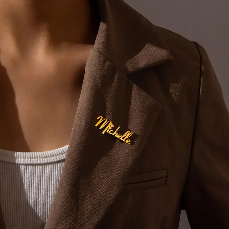 INZAVY The Signature Script Brooch