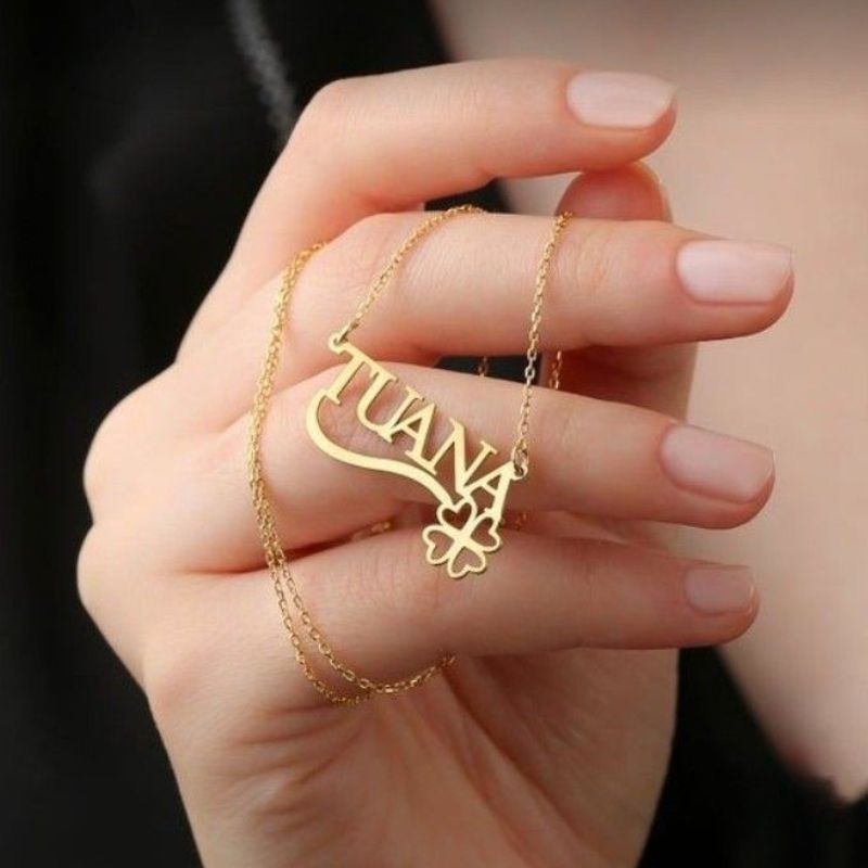 Lucky Four-Leaf Clover Name Necklace
