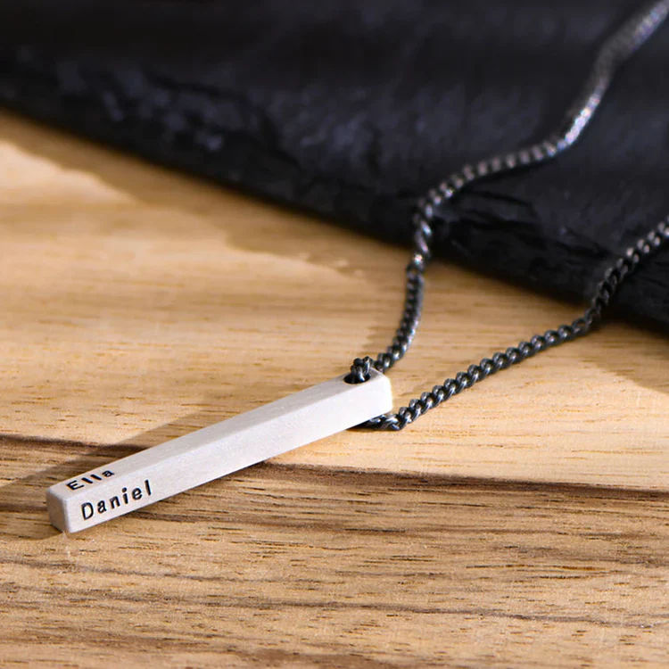Personalized Horizontal Bar Name Necklace thumbnail 2