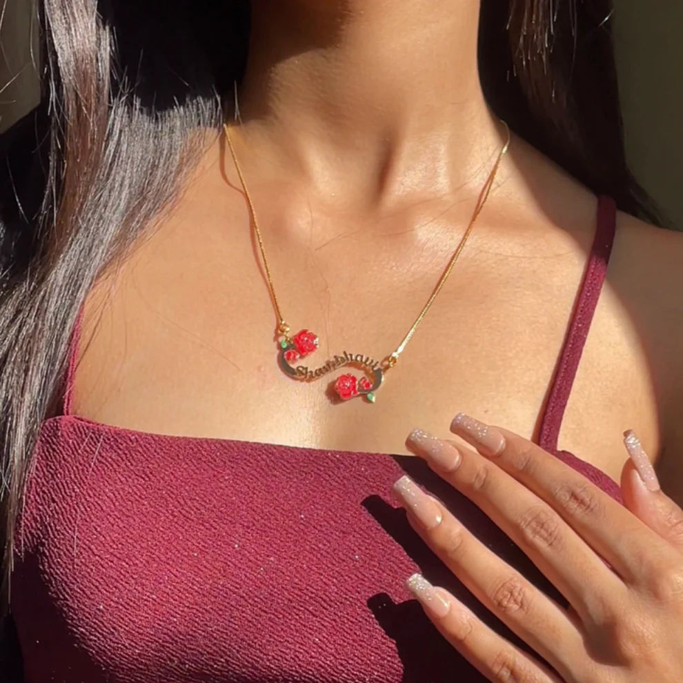 The Rose Garden Script Name Necklace thumbnail 2