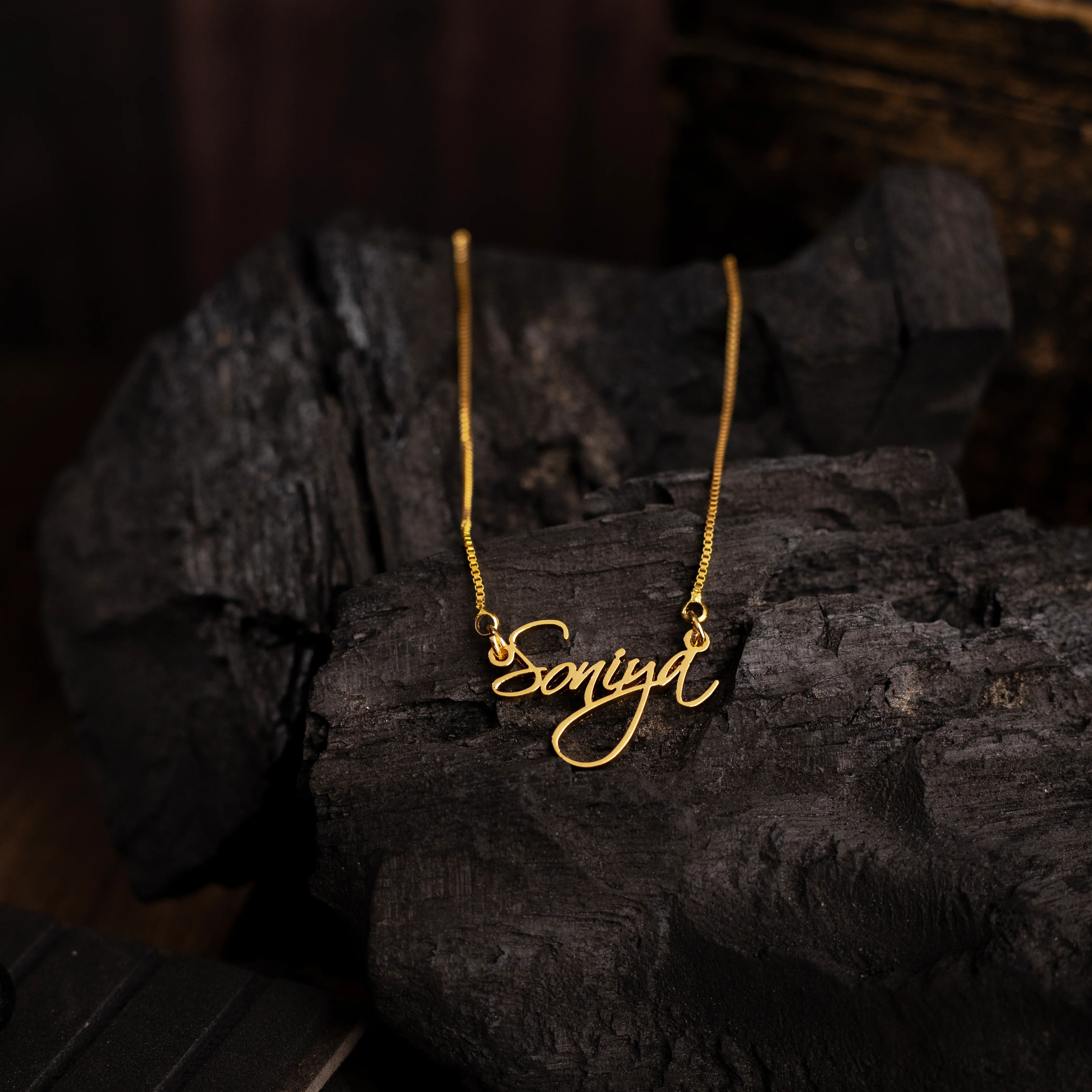 Cursive Name Necklace With Thin Chain And Smooth Finish thumbnail 2