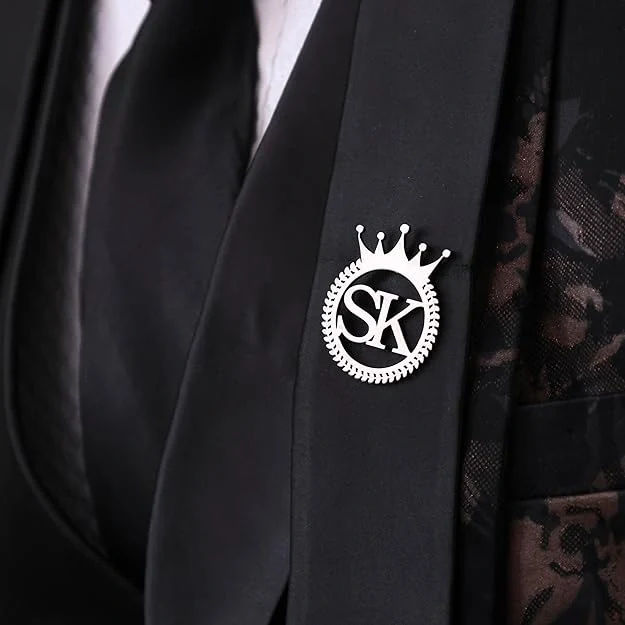 Inzavy The Imperial Crown & Wreath Monogram Brooch - 4