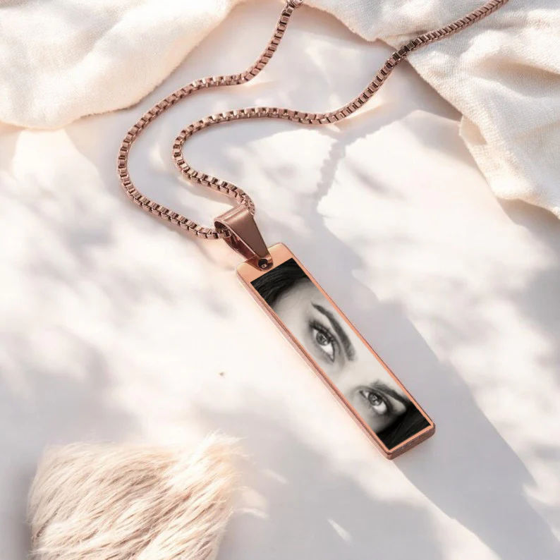 Personalized Eyes Photo Bar Necklace thumbnail 2