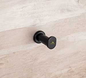 ELVEE BLACK ROBE HOOK