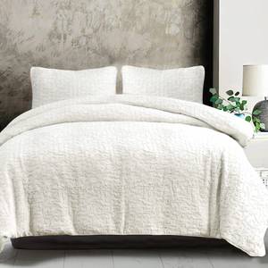 Picture of Matalasse King Comforter Set