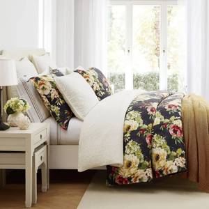 Picture of Matalasse King Comforter Set