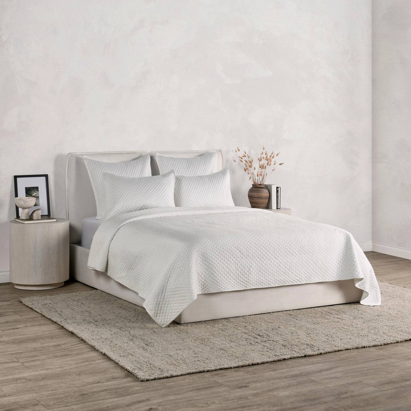 Picture of Diamond King Quilt Set