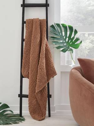 Picture of Chaddon Throw Blanket