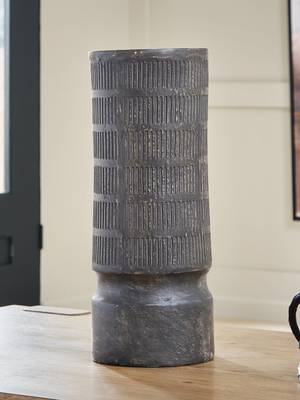 Picture of Beninworth Vase
