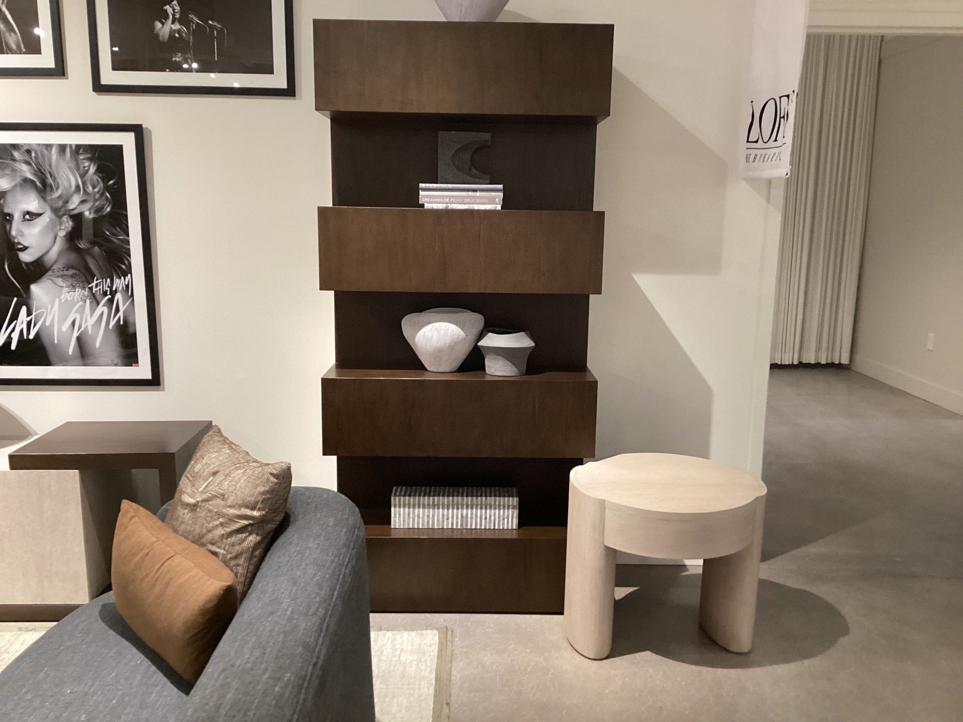 Picture of Holder Etagere