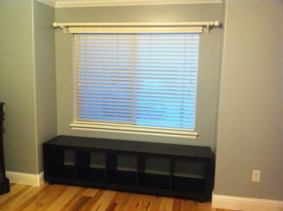 View Photos of Under Window Bookcases (Showing 4 of 15 Photos)