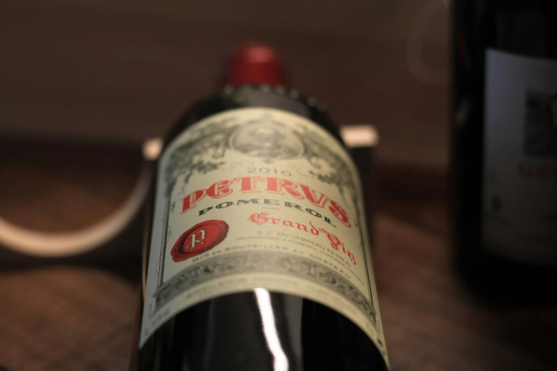 Petrus 帕圖斯紅酒背景