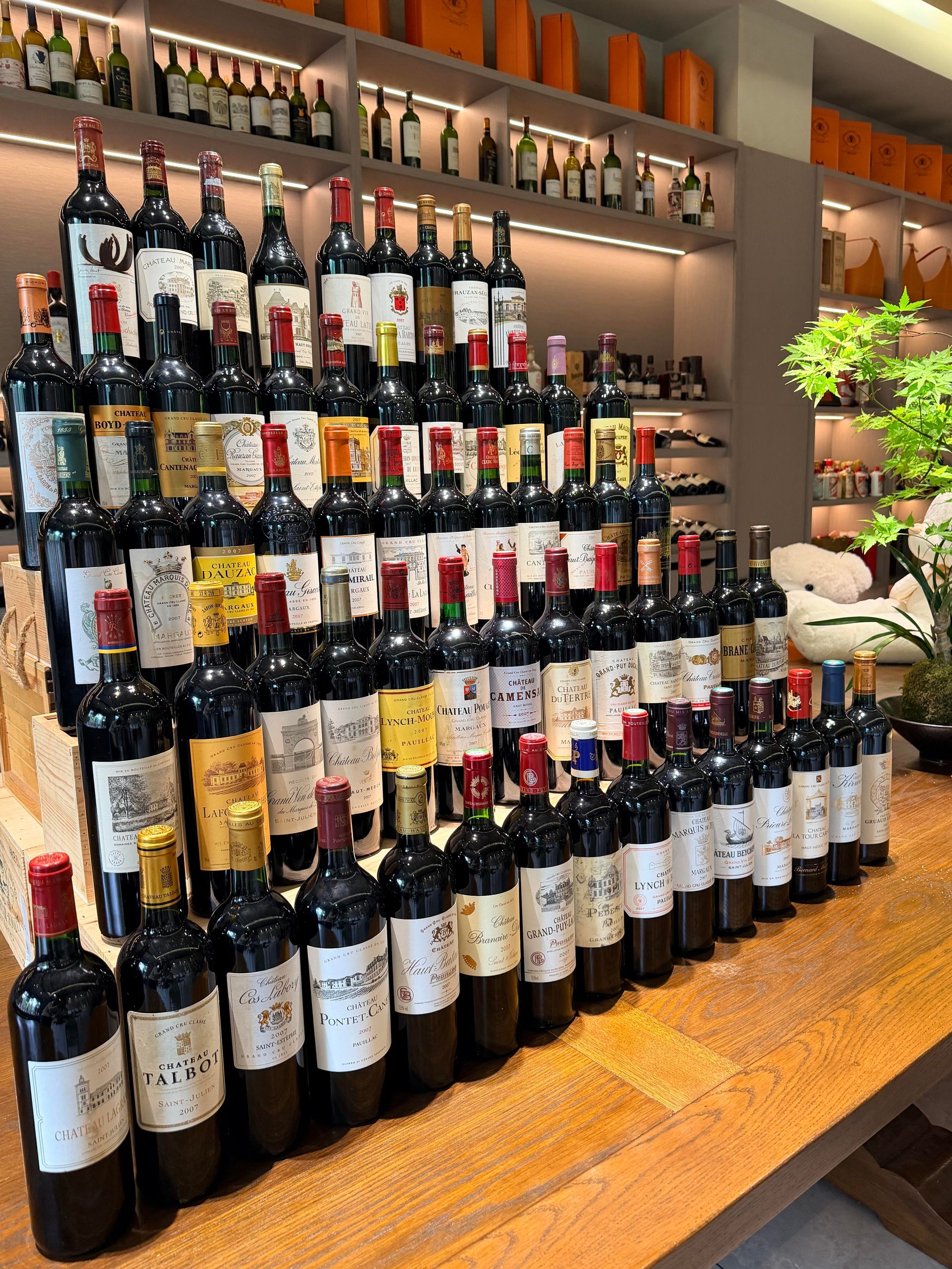 波爾多名莊酒回收前原箱 液位 酒標 封膜 倉儲紀錄檢查示意圖