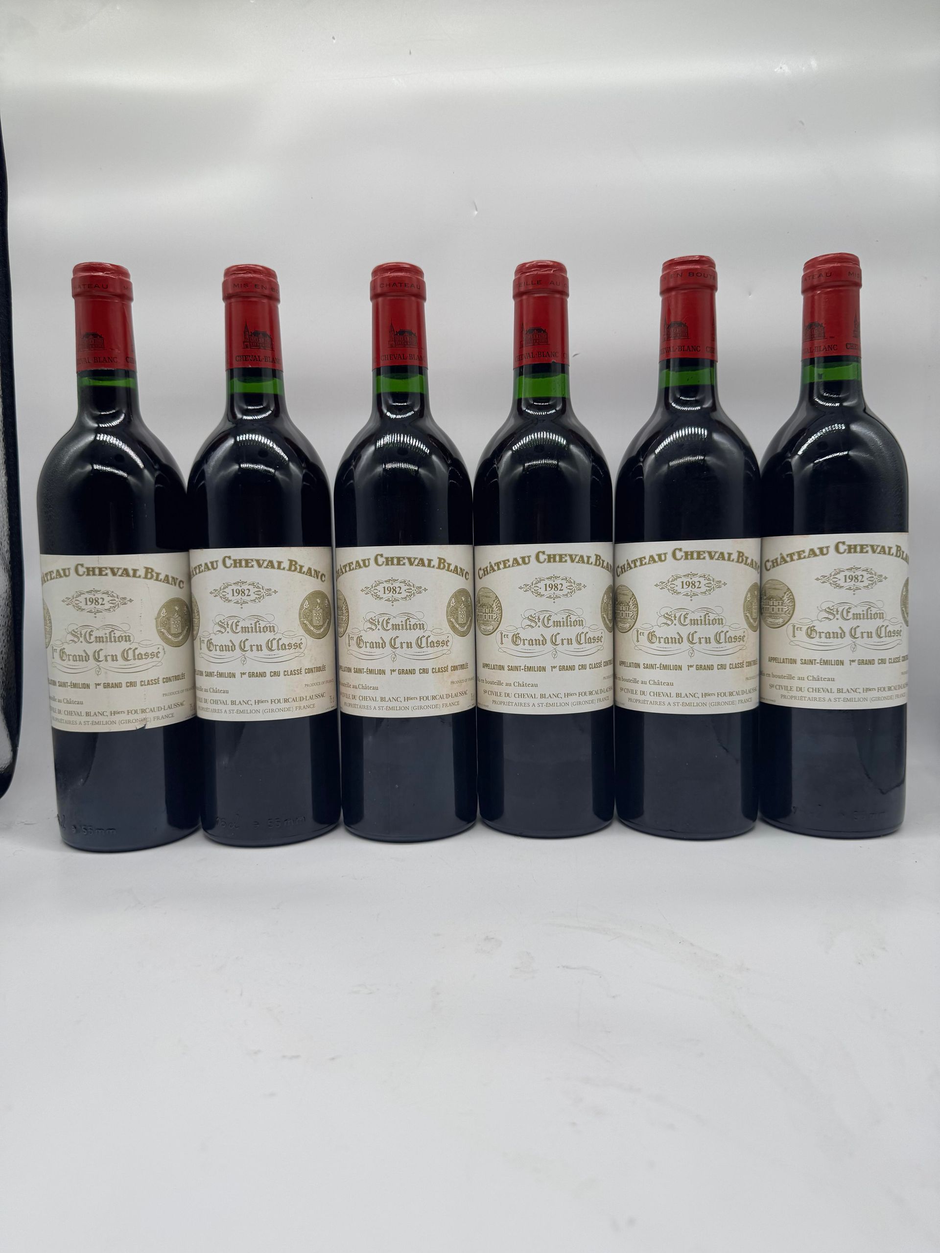 Cheval Blanc 白馬酒莊 1982 1990 2000 2010 四個年份成熟度與估價重點比較圖