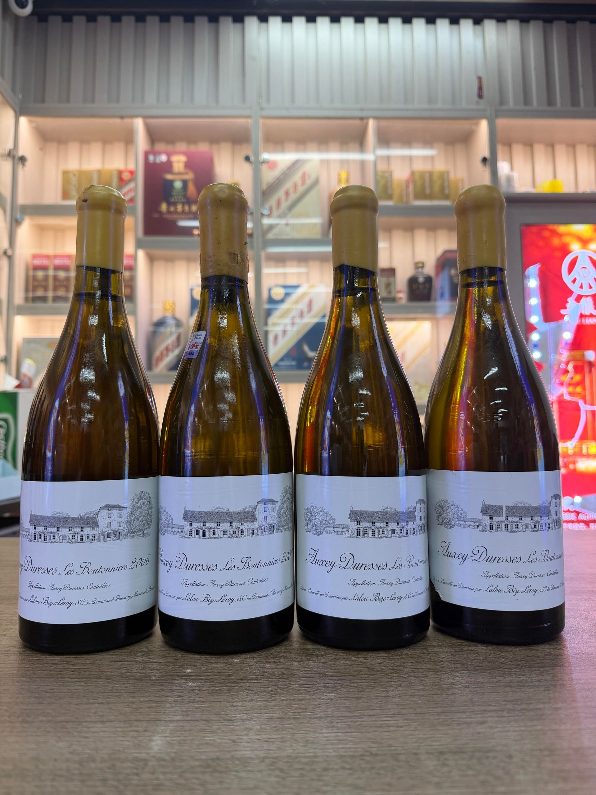 香港移民前恆溫酒櫃與整批紅酒威士忌XO回收流程封面圖