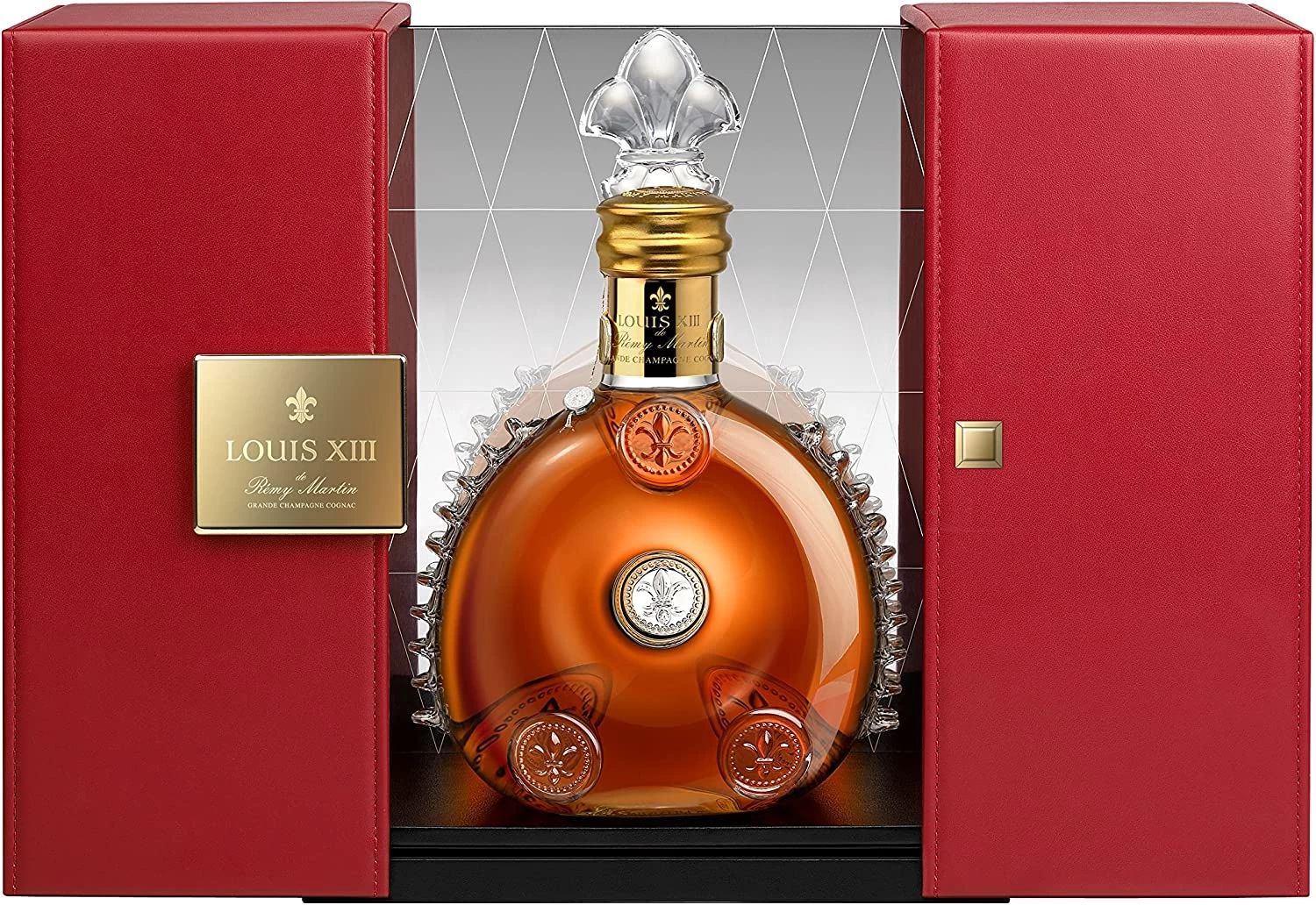 路易十三現代標準版全套包裝，包括水晶瓶、水晶塞、原盒和證書，展示配件的重要性。