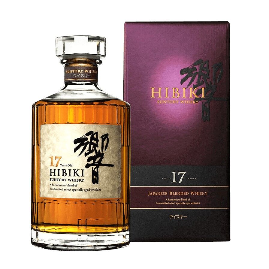 響17年威士忌酒瓶與白色禮盒,正標可見17 YEARS OLD,瓶蓋為白色封膜