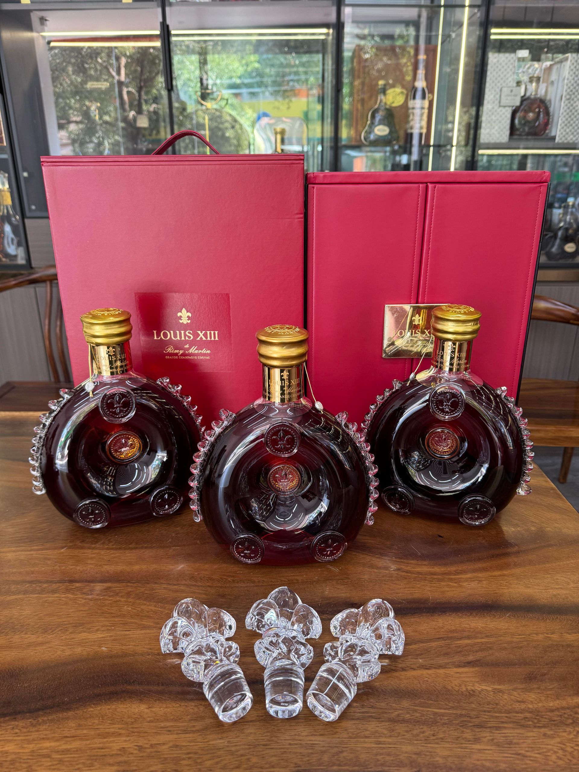 Louis XIII 路易十三酒線高低、封口漏酒與直立存放檢查圖