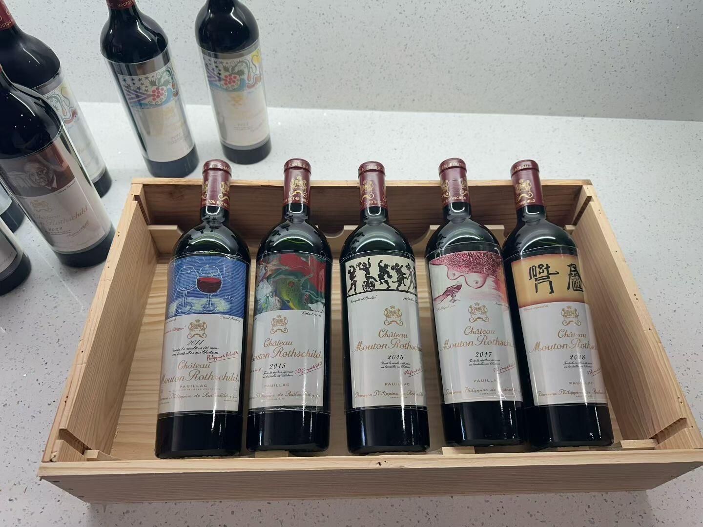 木桐紅酒酒標缺陷、封口與瓶肩液位檢查指南