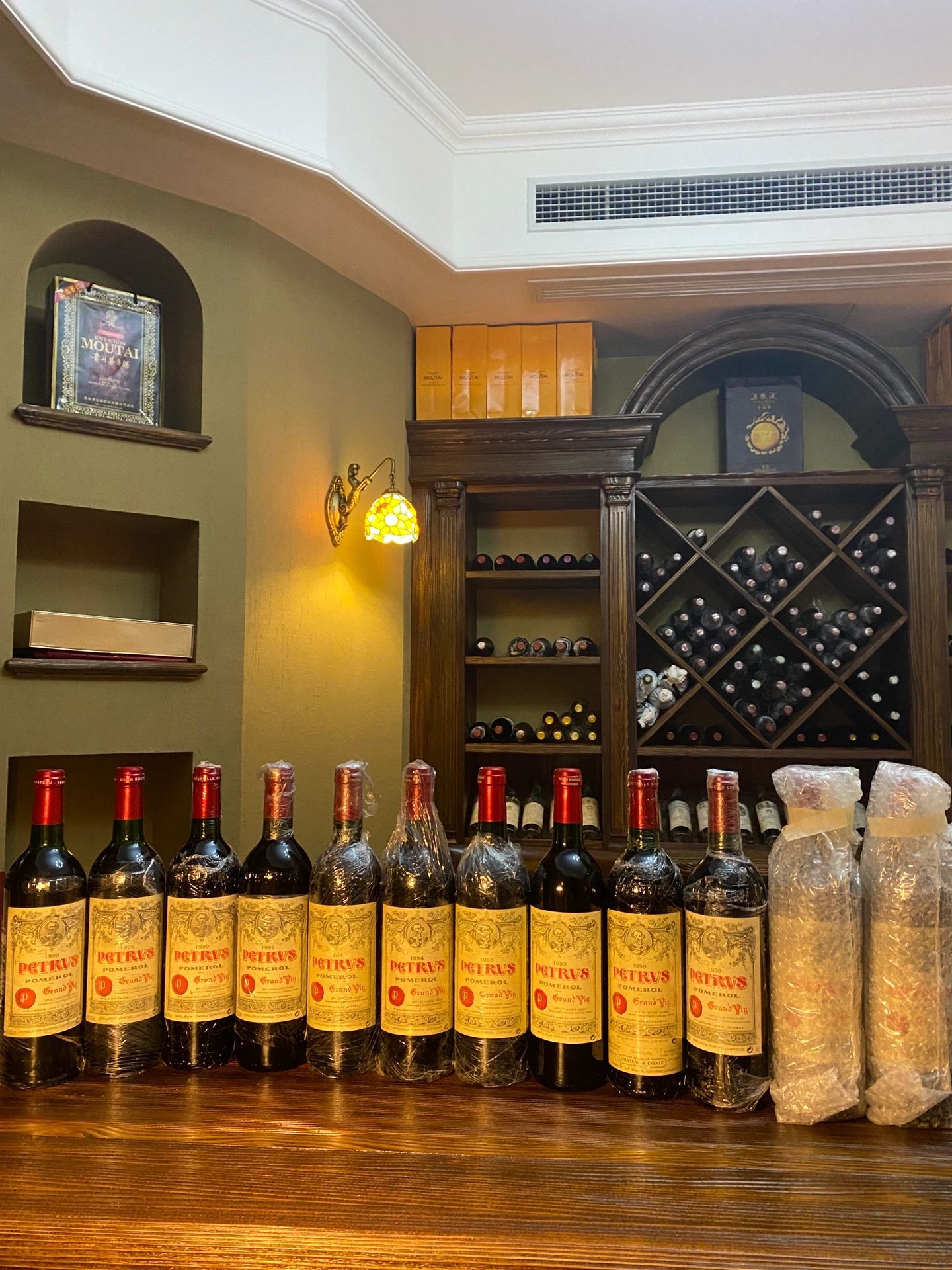 Petrus 柏圖斯波美侯之王黃金年份紅酒回收估價封面圖