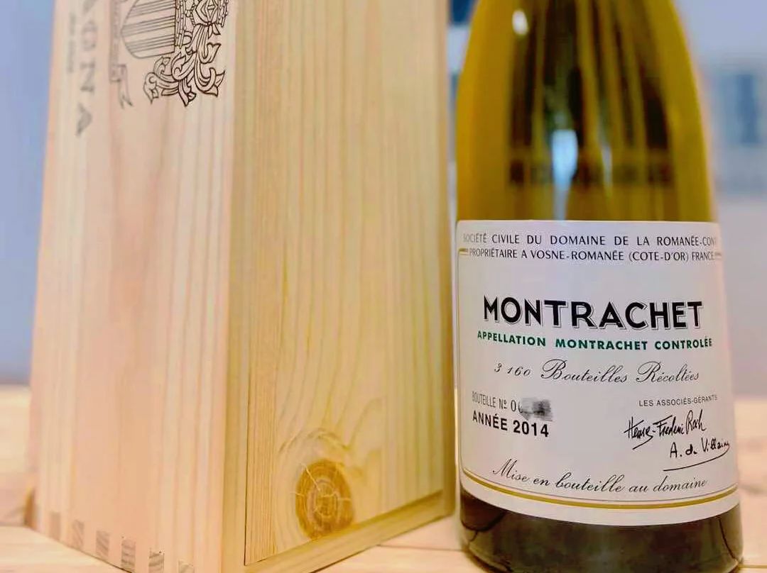 現代精品葡萄酒拍賣現場