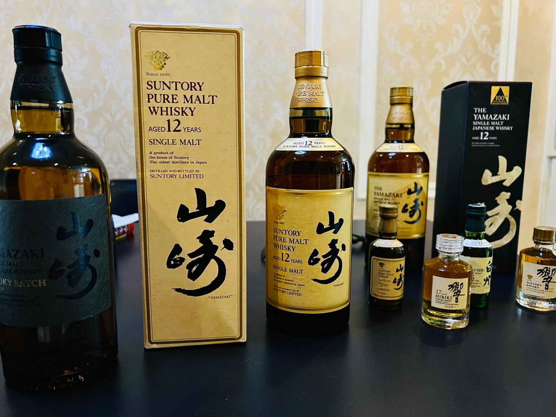 山崎舊裝花鳥標與新裝字標香港威士忌回收溢價封面圖