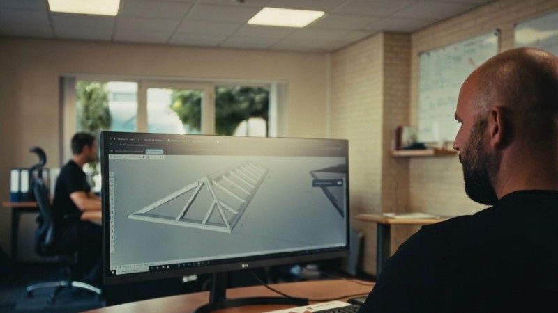 Wij plaatsen lichtstraten met daktoetreding <b>in elk formaat</b> 