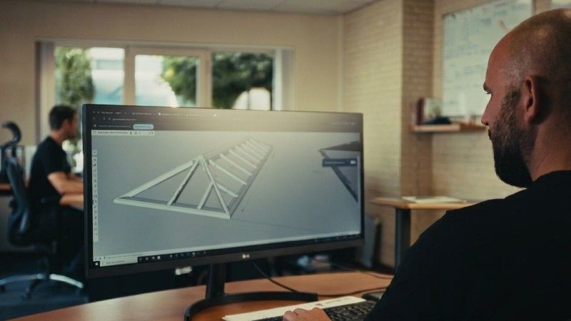 Wij plaatsen lichtstraten in <b>elk gewenst formaat</b>