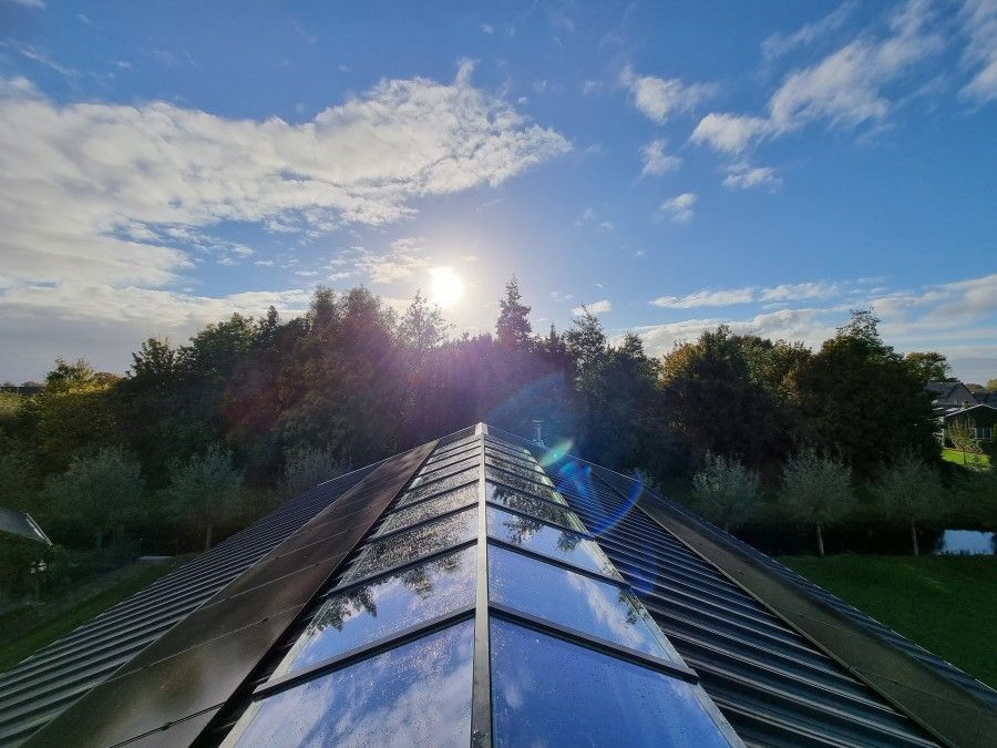 Maatwerk lichtstraat in nok