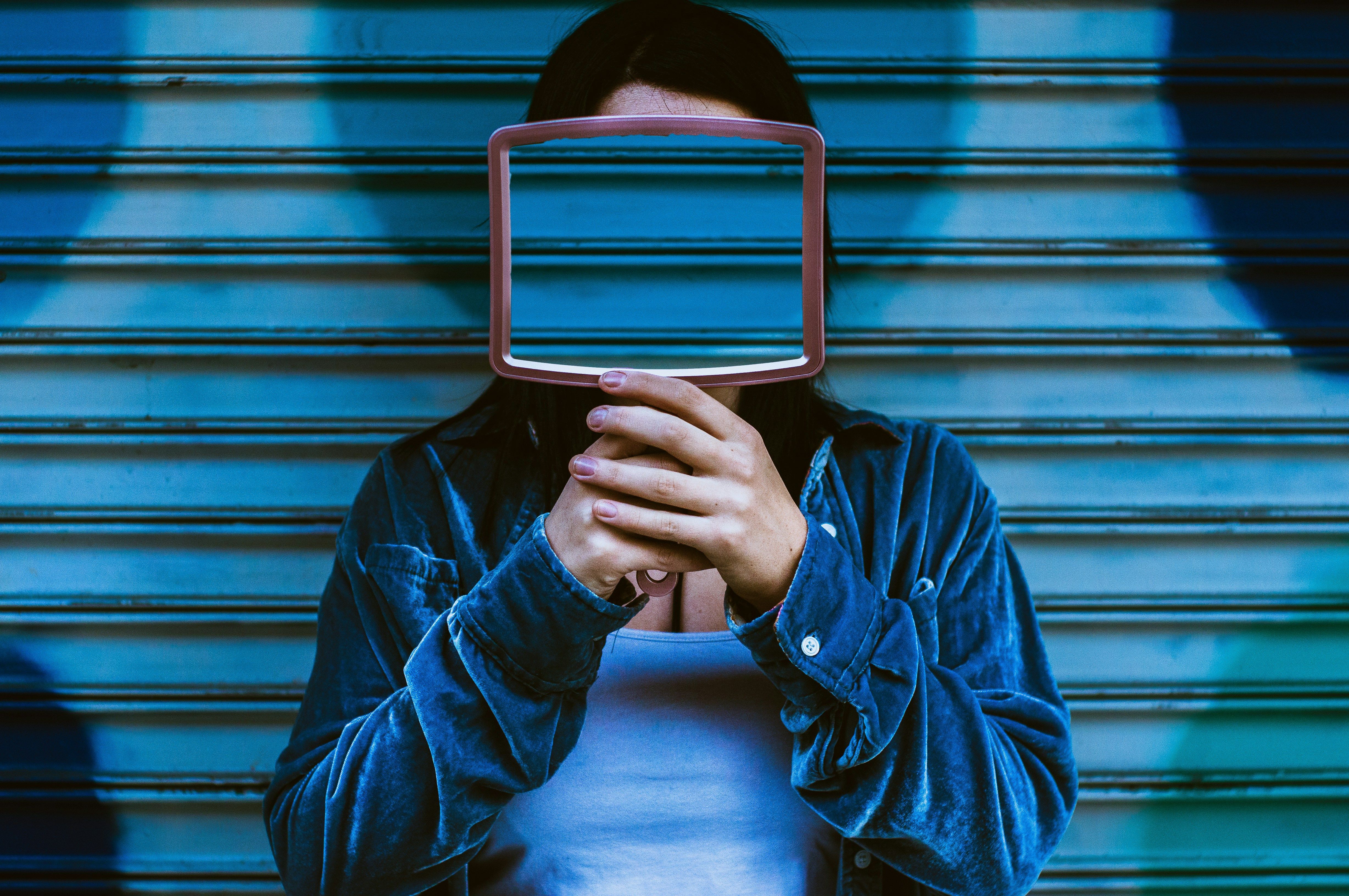 PSCL Questionnaires: Anonymous or Not?