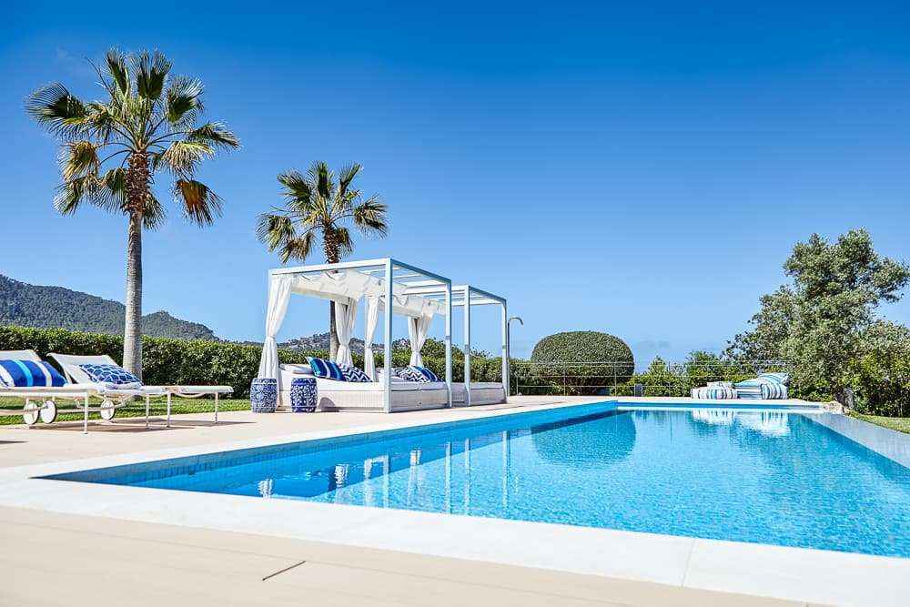Spain's Luxury Property prices
