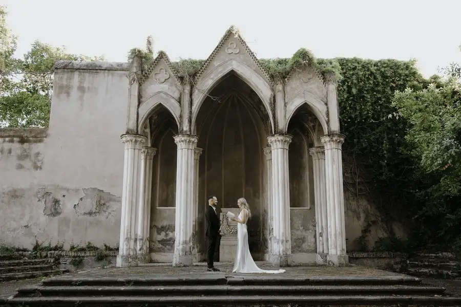 What do I talk about in a wedding ceremony?