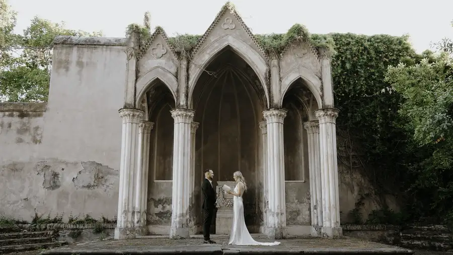 What do I talk about in a wedding ceremony?