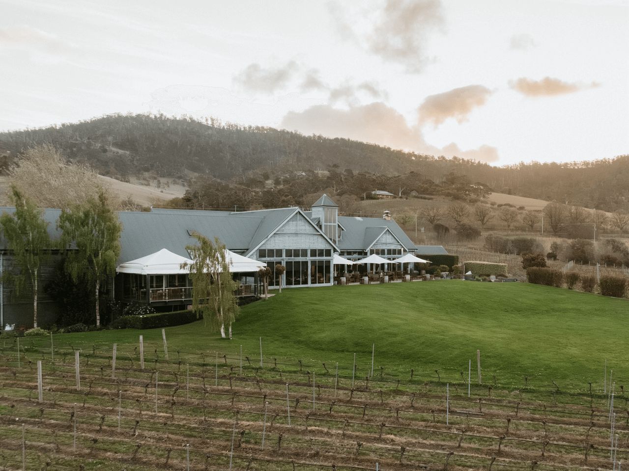 Tasmania's Top Wedding Venues
