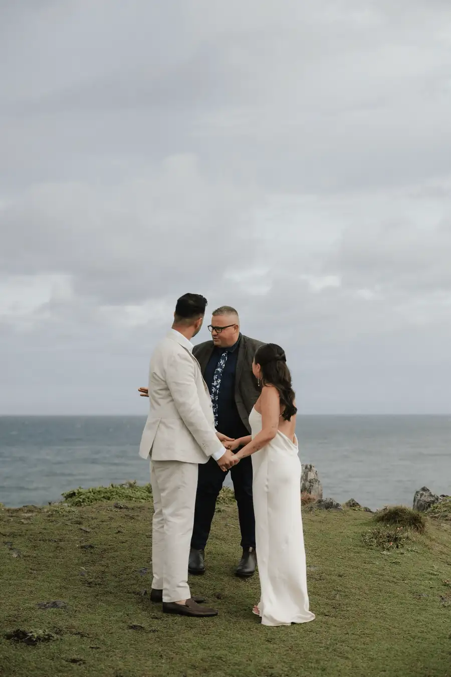 The bare minimum wedding vows in registry office