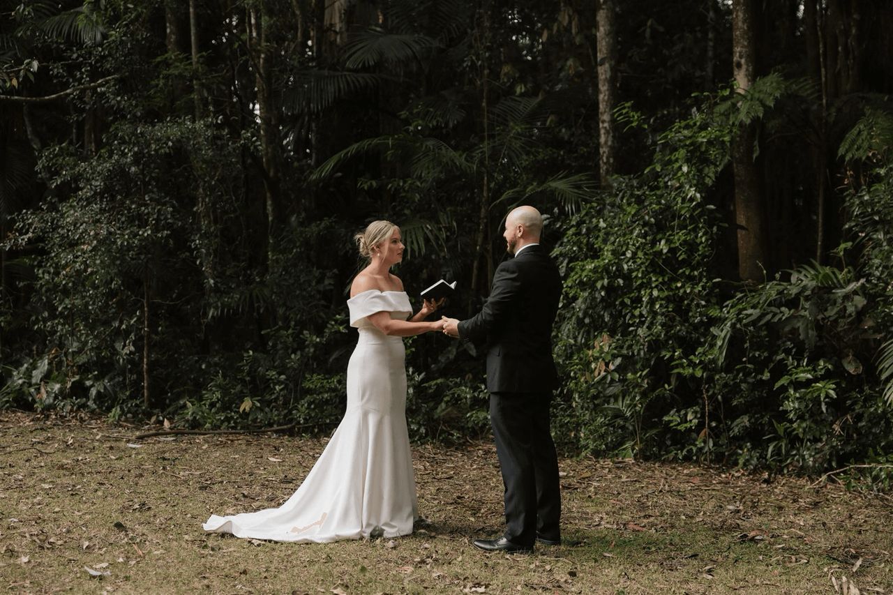 Minimum legal marriage vows
