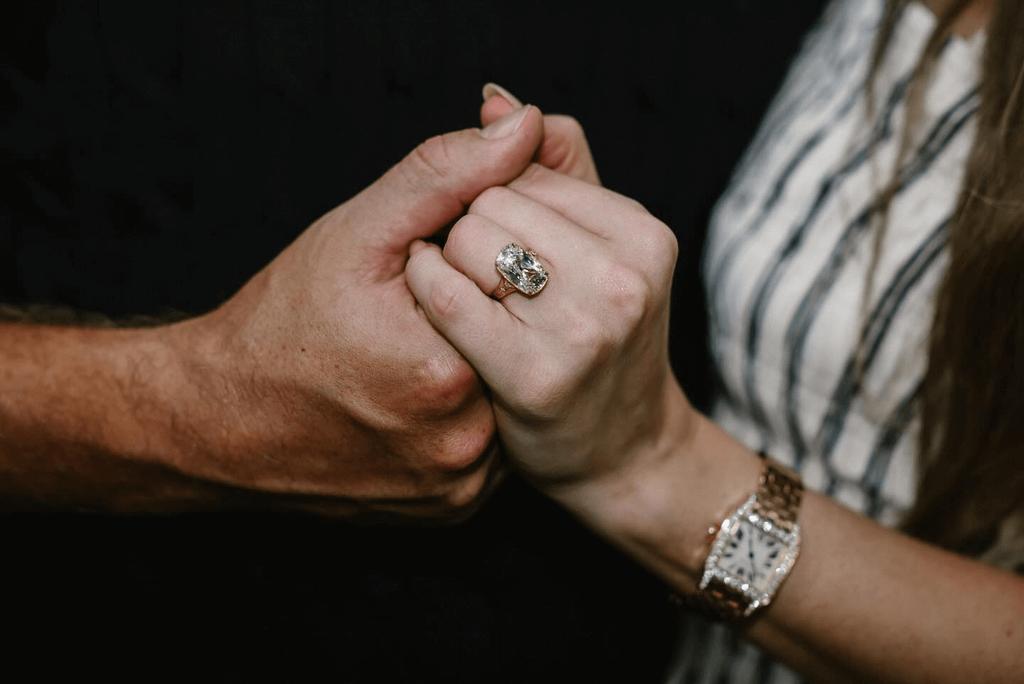 Taylor Swift engagment ring ⌘