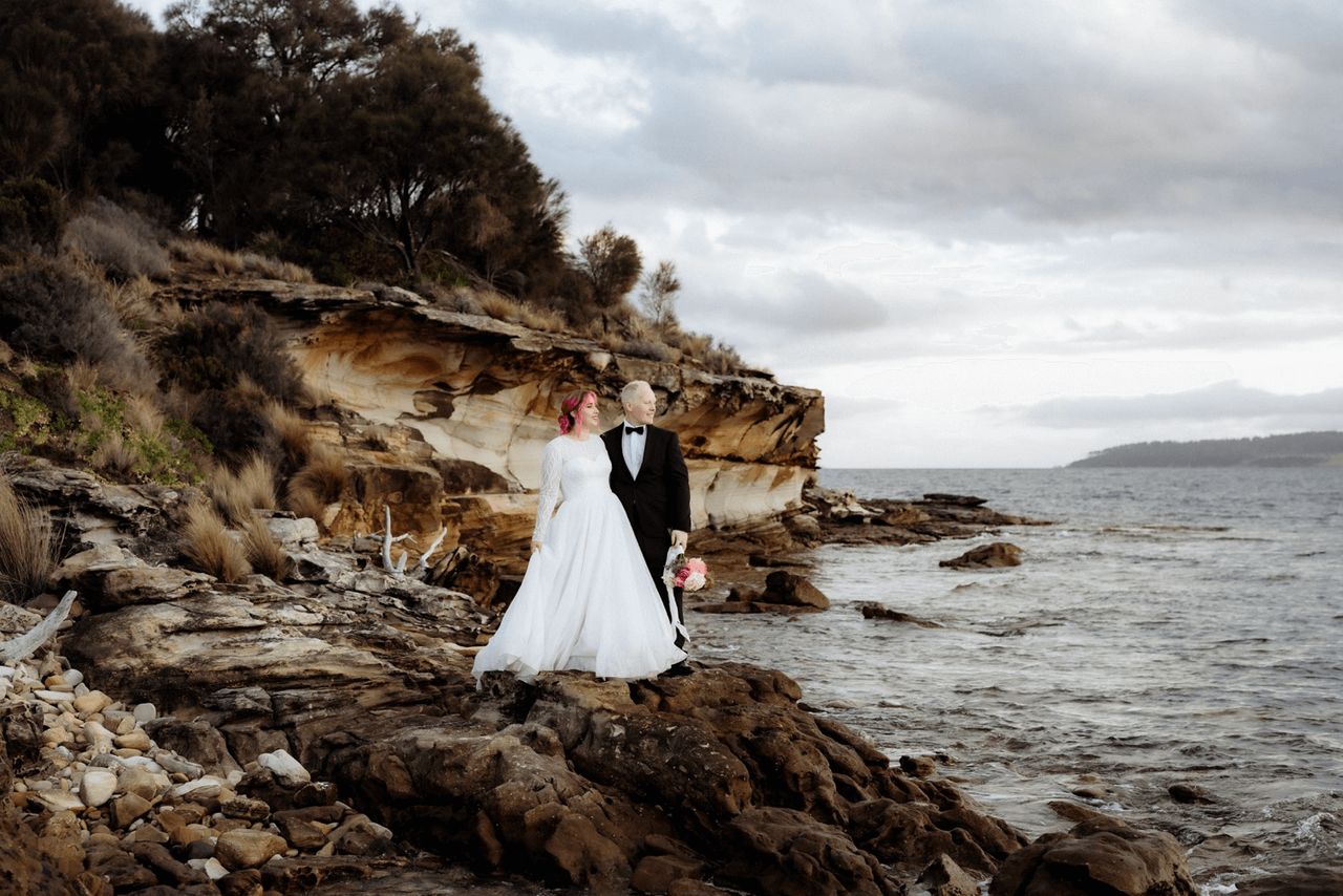 Tetyana and Ryan at Spring Bay Mill ⌘