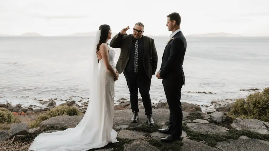 No bridal party equals no stress