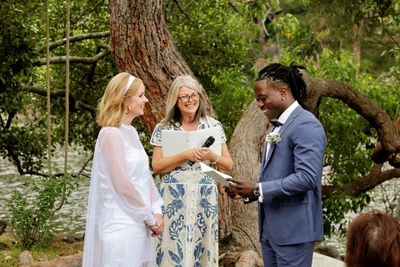 Mel Lindsay Celebrant