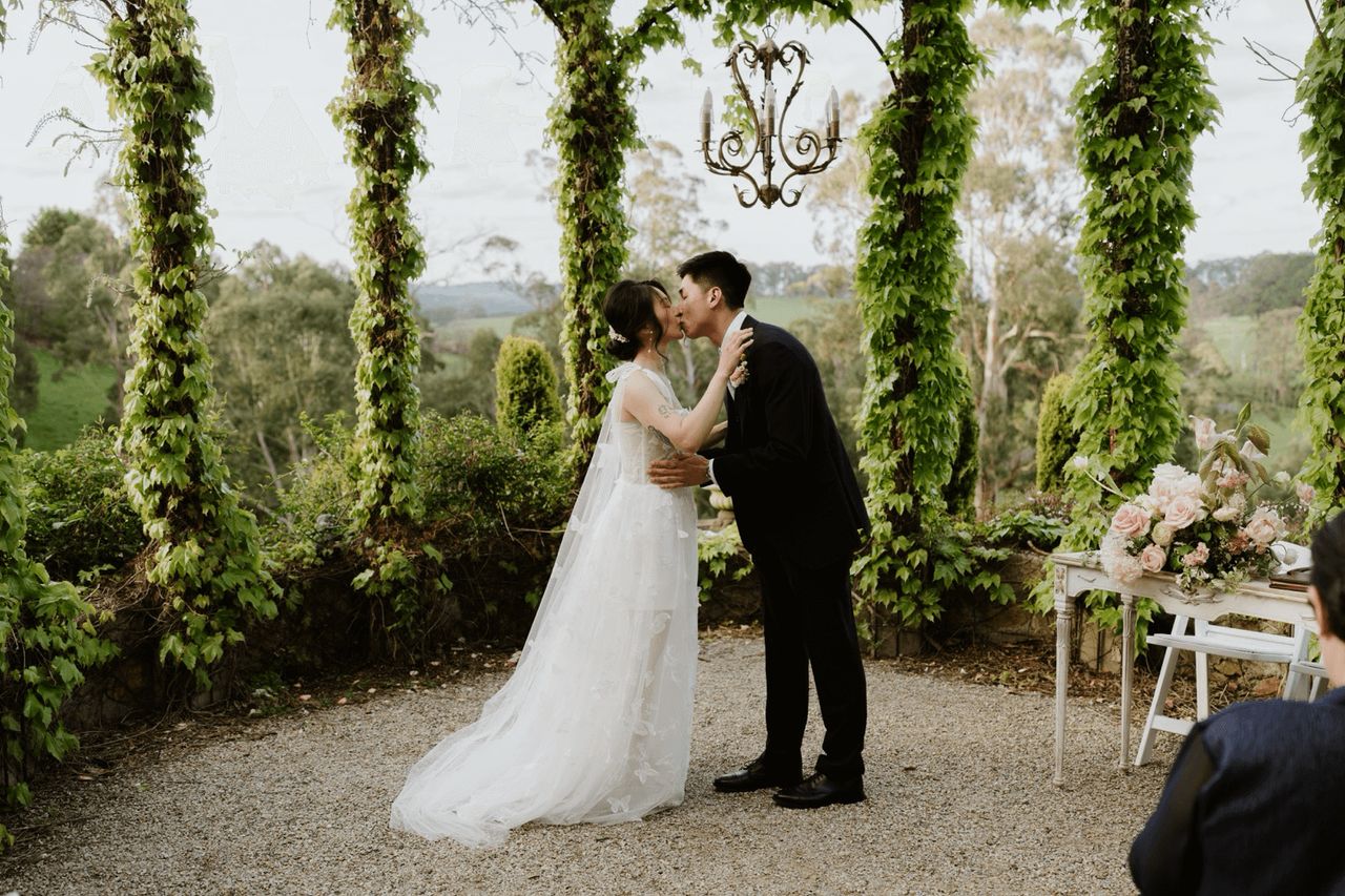5 BS facts about weddings everyone thinks are true