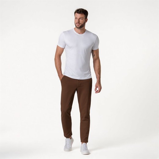 Cal&ccedil;a Tech Moove marrom