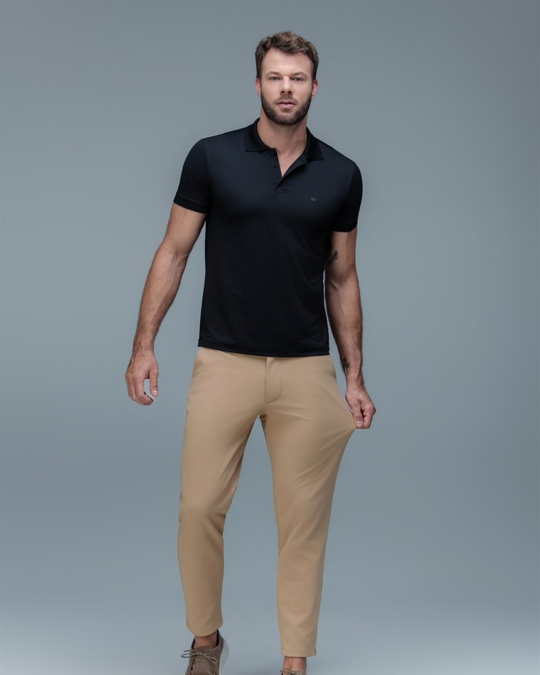 Cal&ccedil;a Tech Moove em look completo.