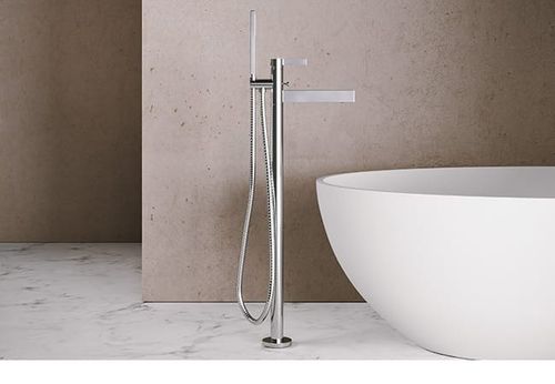 Bar 05 Floor Mounted Bathtub Mixer