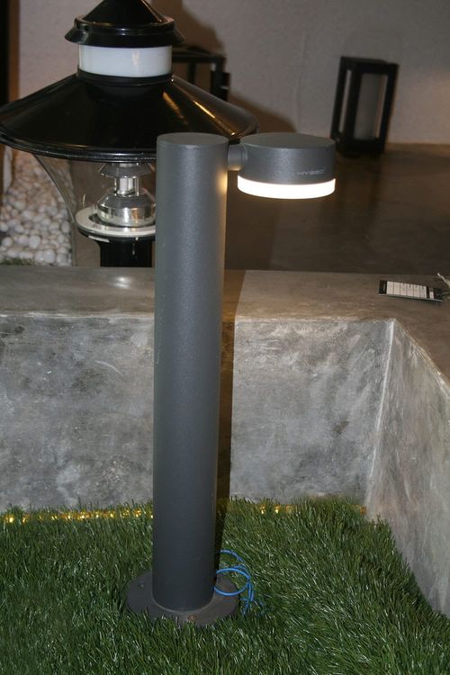 Bollards-B06
