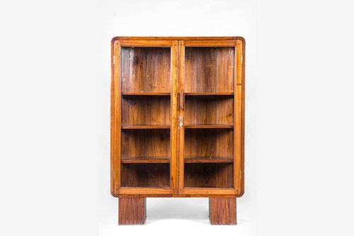 F34 Display Cabinet