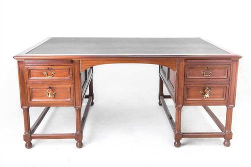 F20 Writing Desk