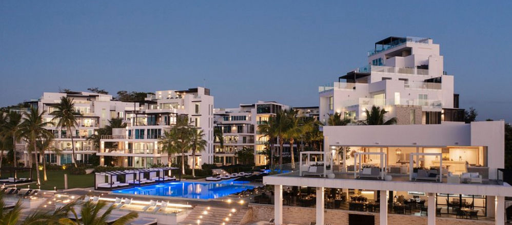 Transportation from Punta Cana Airport to The Ocean Club a Luxury Collection Resort Costa Norte