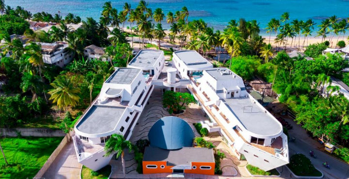 Transportation from Punta Cana Airport to Puerto Plaza Las Terrenas