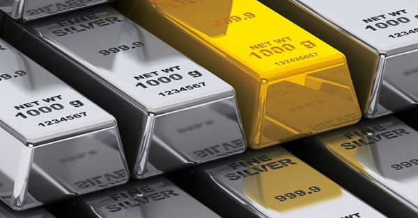 Today's jewel price: Rise up in gold prices amid festive season; silver fall down